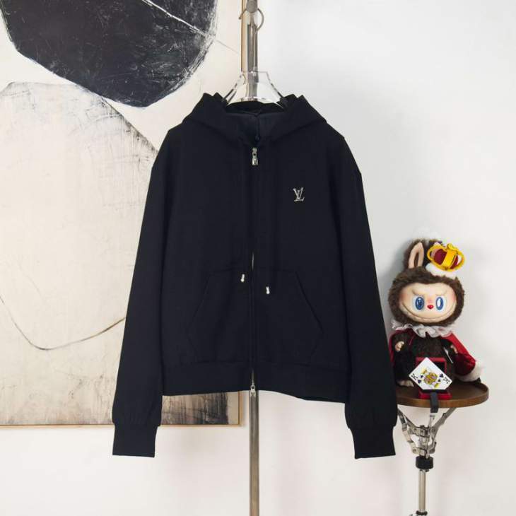 Picture of LV Sweater Suits _SKULVsz46-52xetr5341259